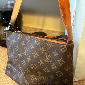 Louis Vuitton Shoulder Purse